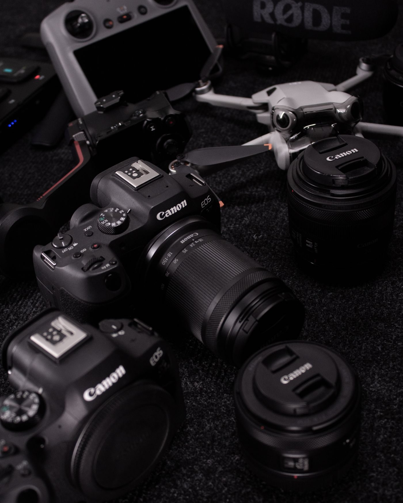 Le matériel InstantsPro : boîtiers Canon, optiques, drone et micro RØDE.